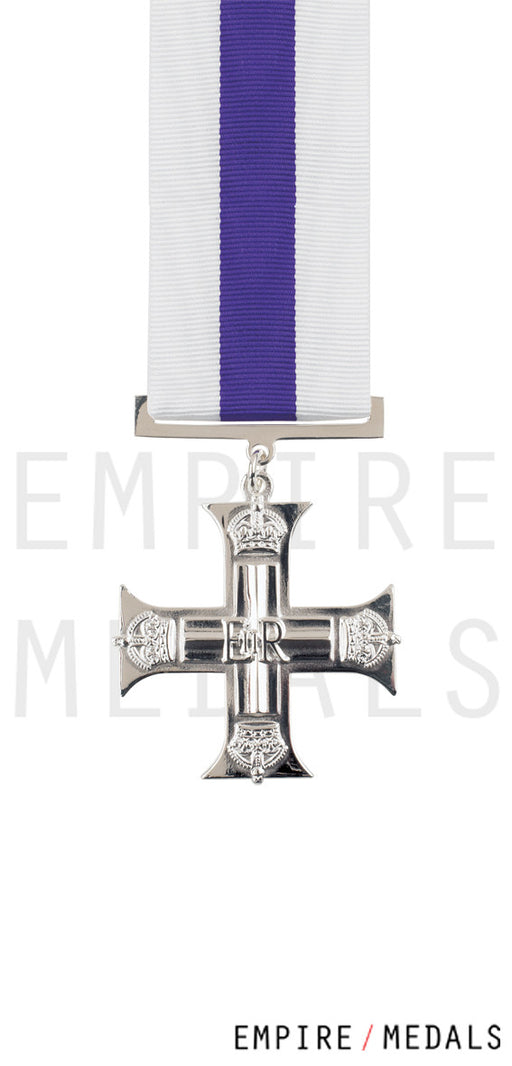 Military-Cross-EIIR-Miniature